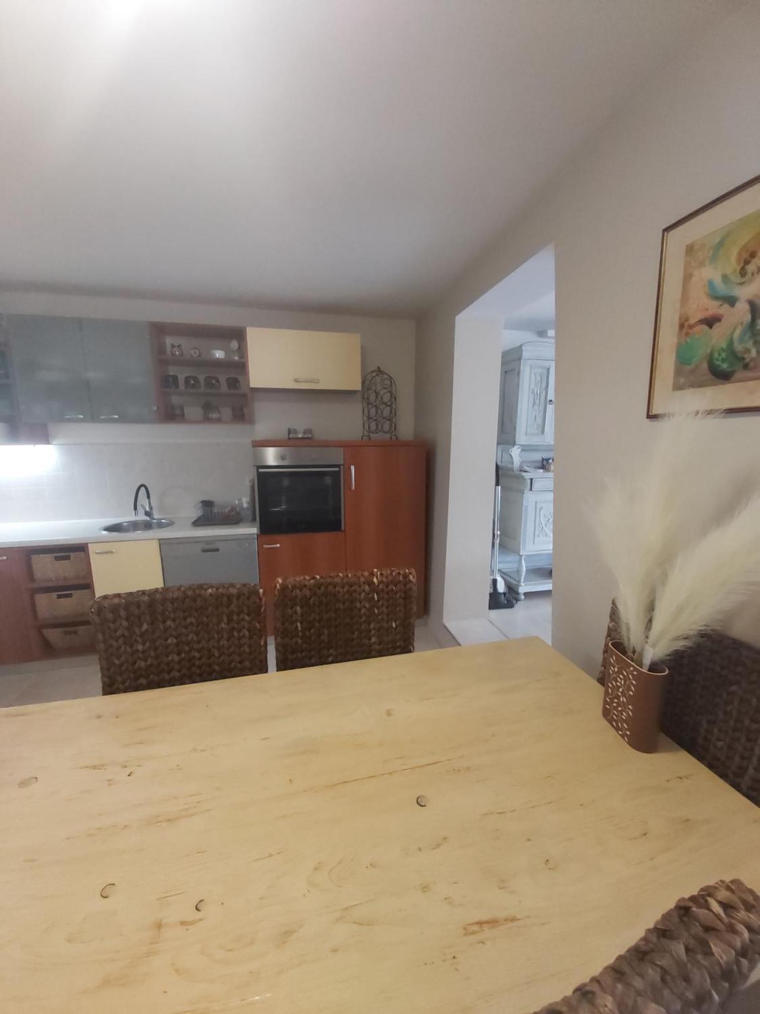 Apartman Luce With Shared Pool Zadar Buitenkant foto